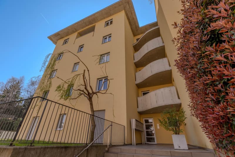 AMPIO E LUMINOSO 3.5 LOCALI CON VISTA APERTA A PORZA (11)