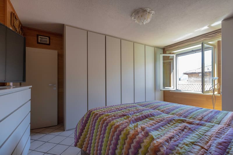 CARATTERISTICA E SPAZIOSA CASA TRIFAMILIARE A CAMPIONE (6)