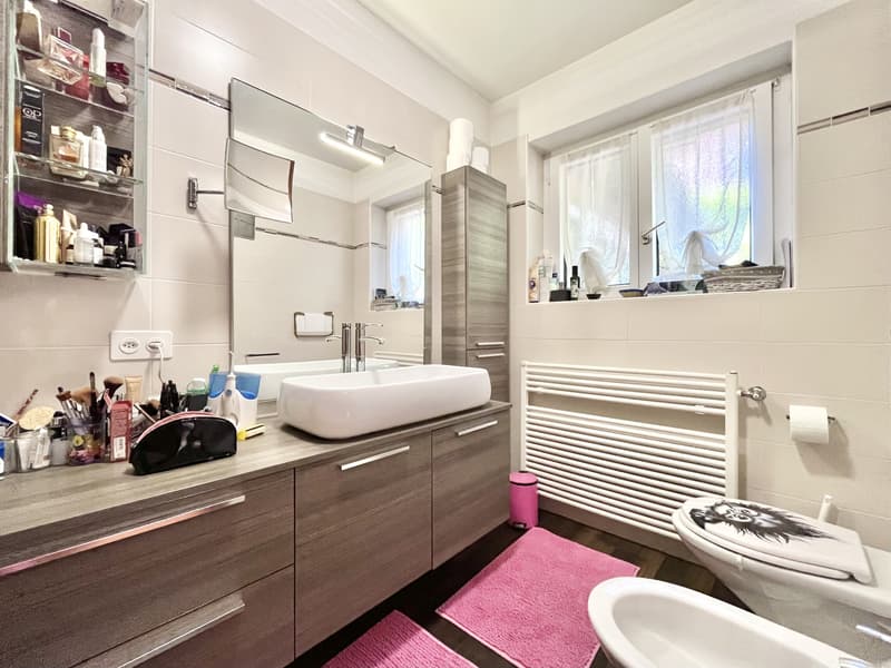 GRAZIOSA CASA BIFAMILIARE 6.5 LOCALI VISTA LAGO A MAROGGIA (5)