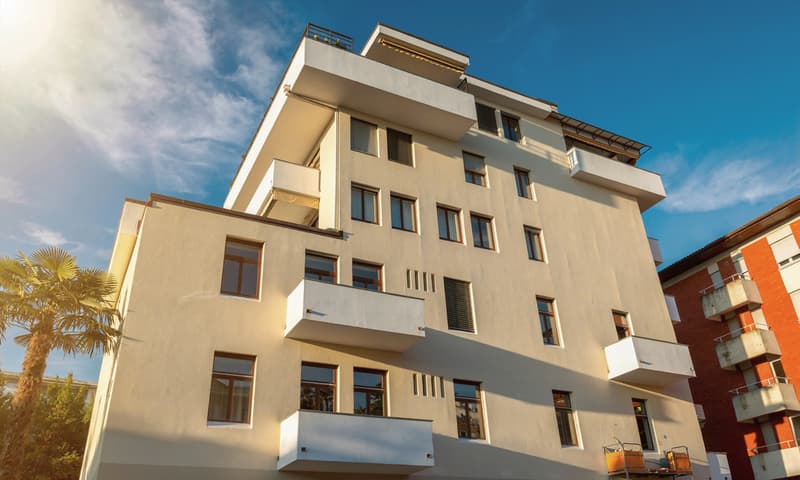 SPAZIOSO 2.5 LOCALI CON BALCONE E POSTO AUTO A LUGANO (6)