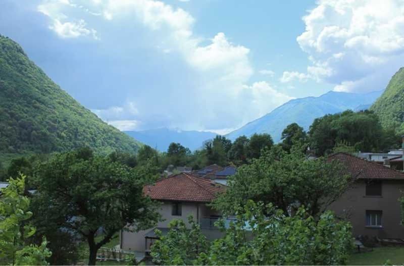 NUOVO 4.5 LOCALI CON AMPIO GIARDINO E TERRAZZA A LUMINO (7)