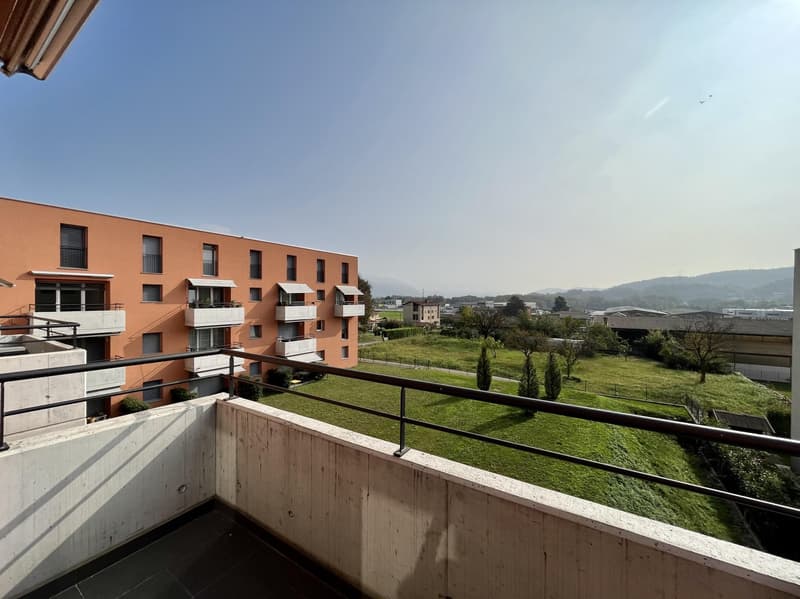 AFFITTASI SPLENDIDO 4.5 LOCALI DUPLEX CON TERRAZZA A STABIO (3)