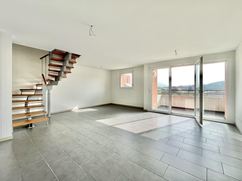 AFFITTASI SPLENDIDO 4.5 LOCALI DUPLEX CON TERRAZZA A STABIO (2)