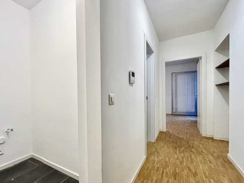 1.5 LOCALI AL 5Â PIANO IDEALE COME INVESTIMENTO A COLDRERIO (6)