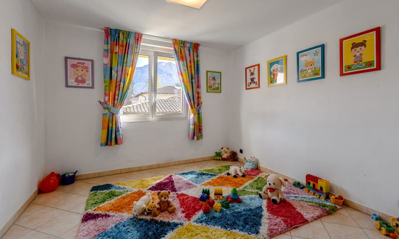 AMPIO 4.5 LOCALI CON GIARDINO IN BIFAMILIARE A SEMENTINA (6)