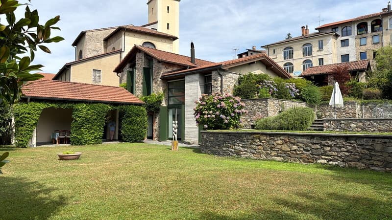 CASA TICINESE 6.5 LOCALI CON GIARDINO E PISCINA A CURIO (1)
