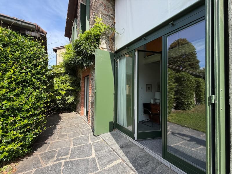 CASA TICINESE 6.5 LOCALI CON GIARDINO E PISCINA A CURIO (9)