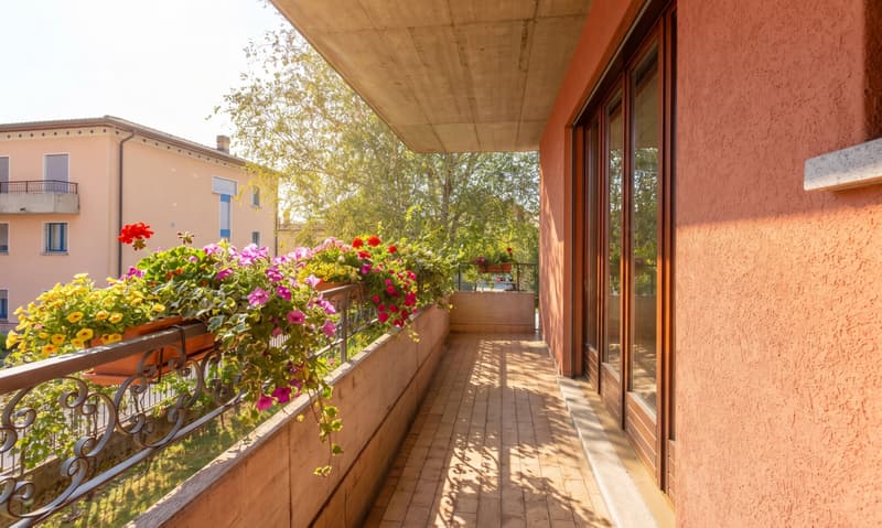 SPAZIOSA CASA 6 LOCALI CON GIARDINO E GROTTINO A GENESTRERIO (9)
