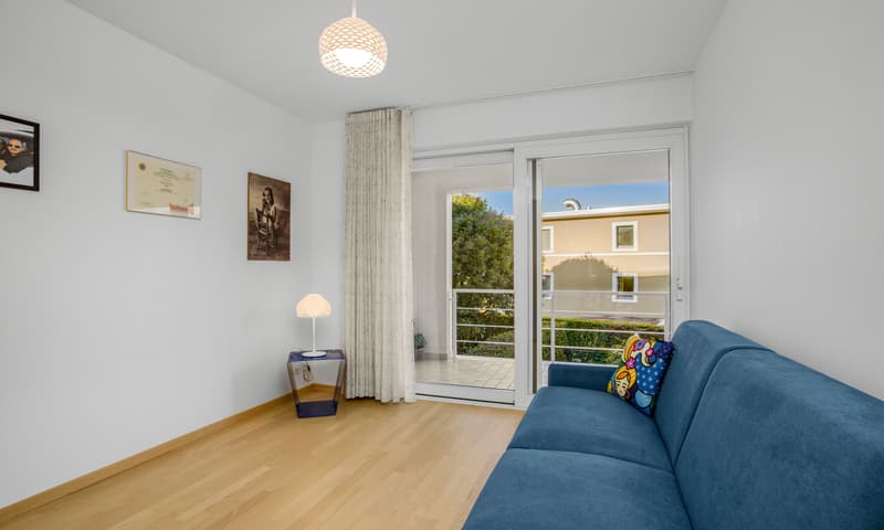 SPAZIOSA CASA 5.5 LOCALI CON GIARDINO E PISCINA A MONTAGNOLA (7)