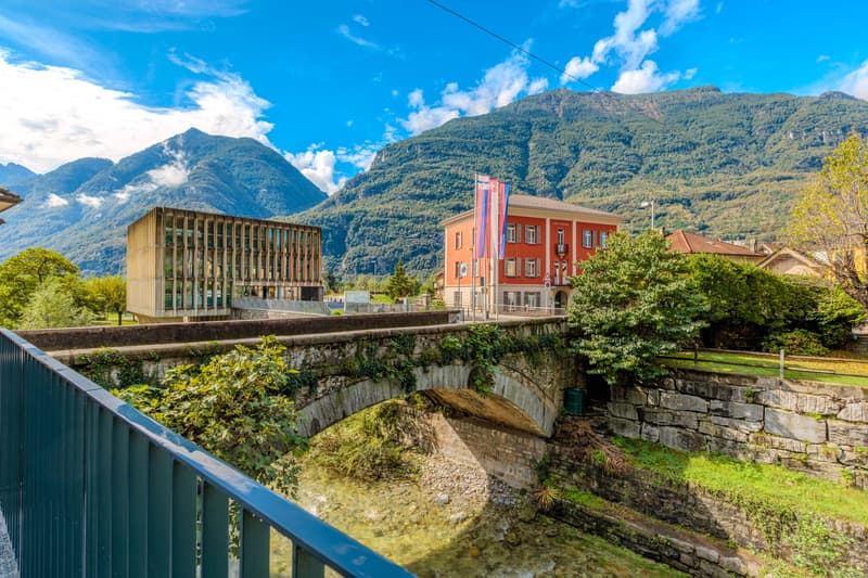 MODERNA CASA UNIFAMILIARE 5.5 CON VISTA APERTA A OSOGNA (1)