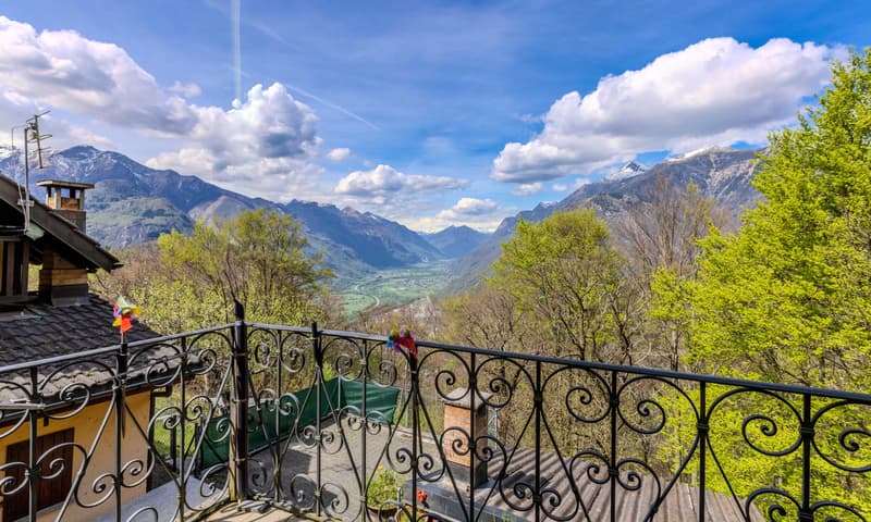 CARATTERISTICA CASCINA CON STUPENDA VISTA APERTA AD ARBEDO (3)