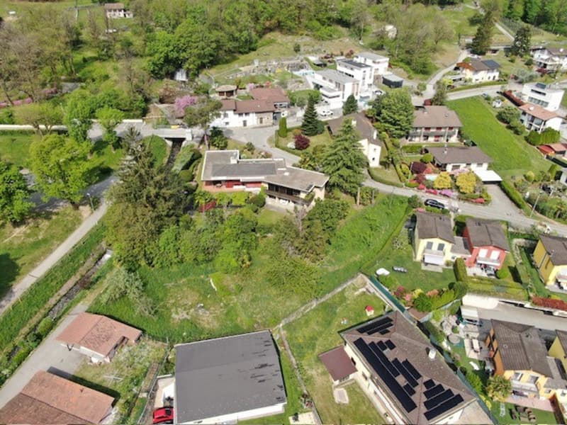 AMPIO TERRENO EDIFICABILE CON PROGETTO APPROVATO A MEZZOVICO (1)