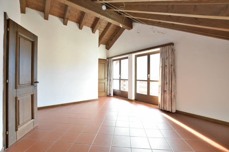 AFFITTASI AMPIA E LUMINOSA CASA SU 2 PIANI NEL LOCARNESE (6)