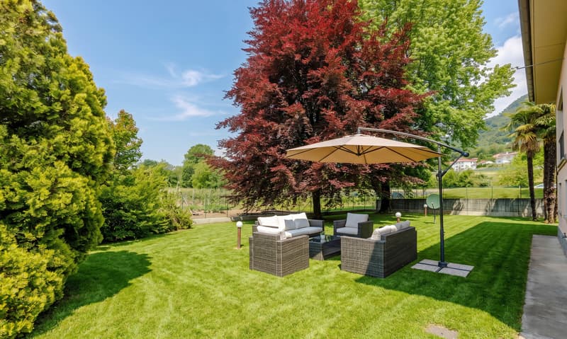 PRESTIGIOSA VILLA DI 9.5 LOCALI CON GRANDE TERRENO A VACALLO (8)