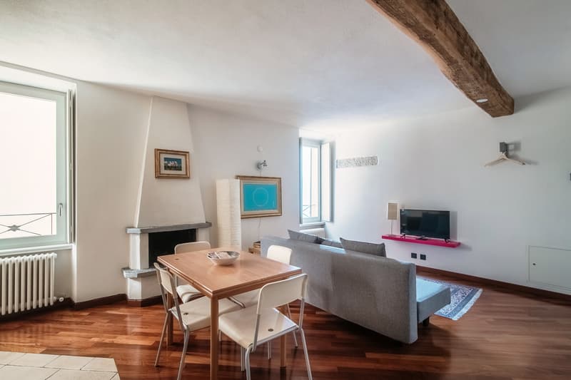 AFFITTASI GRAZIOSI MONOLOCALI IN PALAZZO STORICO A MORCOTE (2)
