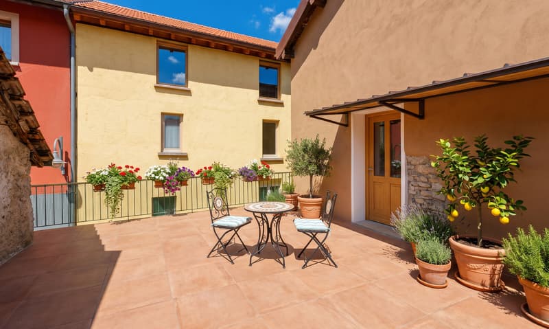 GRANDE CASA 7.5 LOCALI CON TERRAZZA E 2 POSTEGGI A LOPAGNO (1)