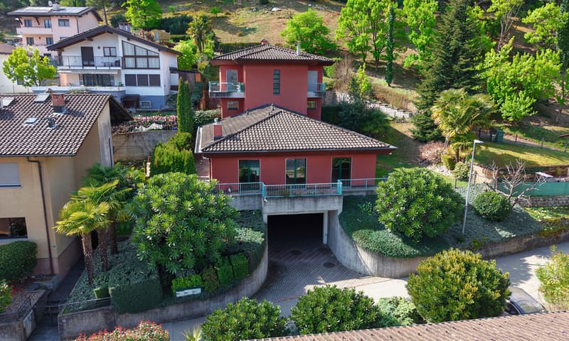 AMPIO 4.5 LOCALI INDIPENDENTE CON GIARDINO A MANNO (11)
