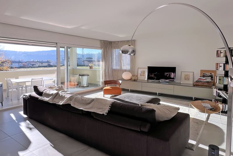 STUPENDO E MODERNO 5.5 LOCALI CON GRANDE TERRAZZA A STABIO (6)
