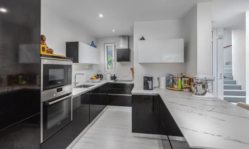 OCCASIONE - CASA 4.5 LOCALI CON GIARDINO A PONTE CAPRIASCA (3)