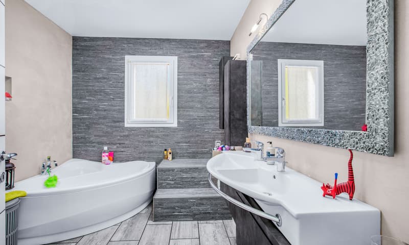 MERAVIGLIOSA VILLA 6.5 LOCALI CON VISTA APERTA A BELLINZONA (9)