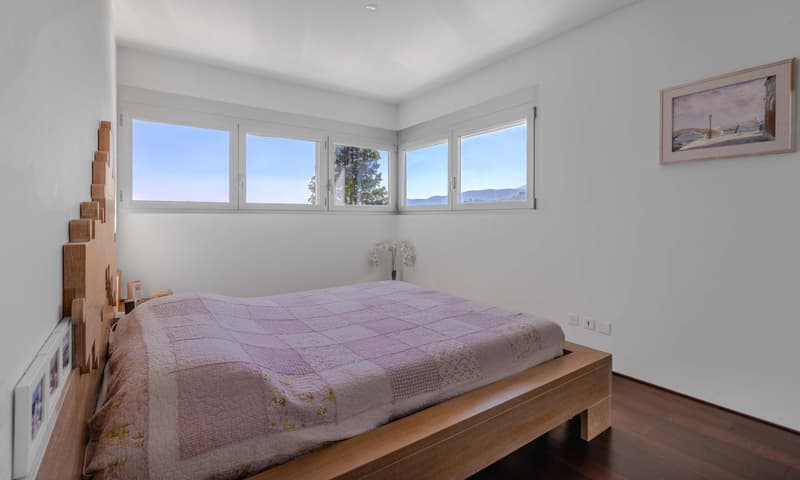 ESCLUSIVA VILLA 6.5 LOCALI CON PISCINA E GIARDINO A CADRO (7)