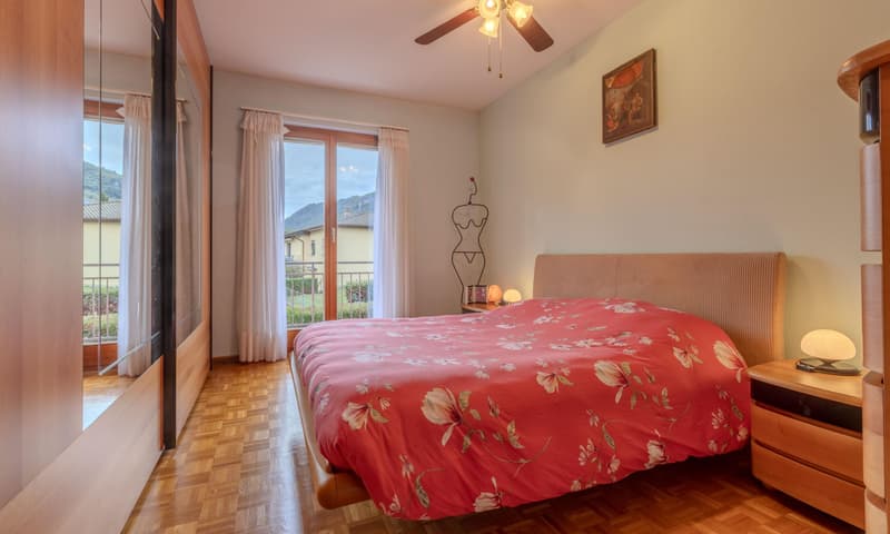 BELLISSIMA CASA 6.5 CON GROTTO E GIARDINO A RIVA SAN VITALE (7)