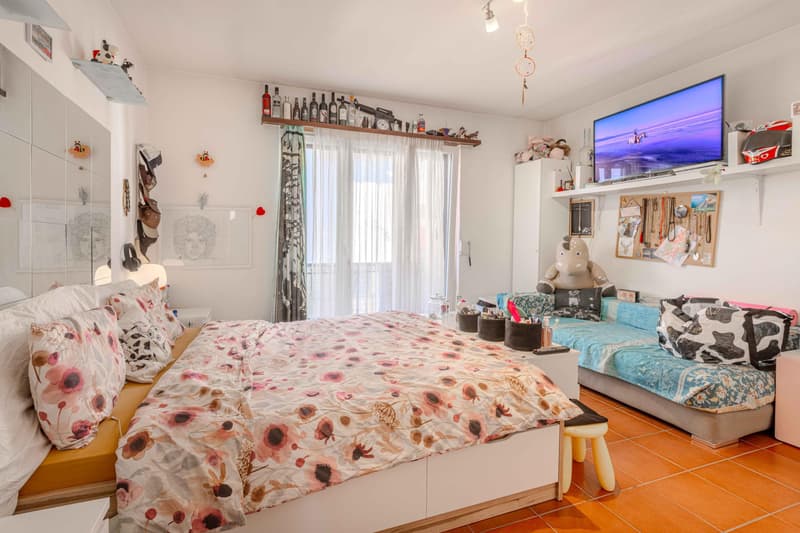 SPAZIOSA VILLA DI 6.5 LOCALI NEL VERDE A BRENO (7)