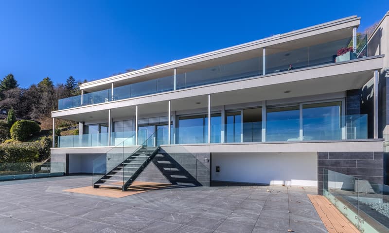 MODERNO E AMPIO 4.5 LOCALI CON TERRAZZA VISTA LAGO A VERNATE (1)