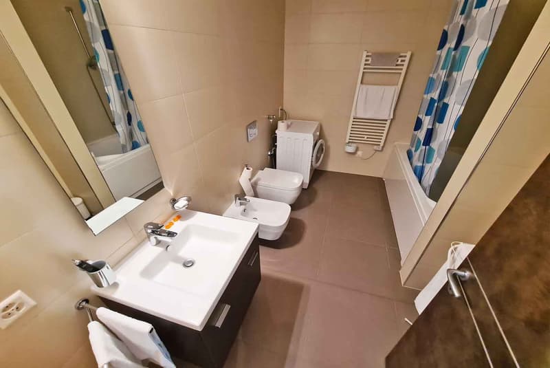 BELLISSIMO 2.5 LOCALI IN ZONA CENTRALE E SERVITA A MASSAGNO (7)