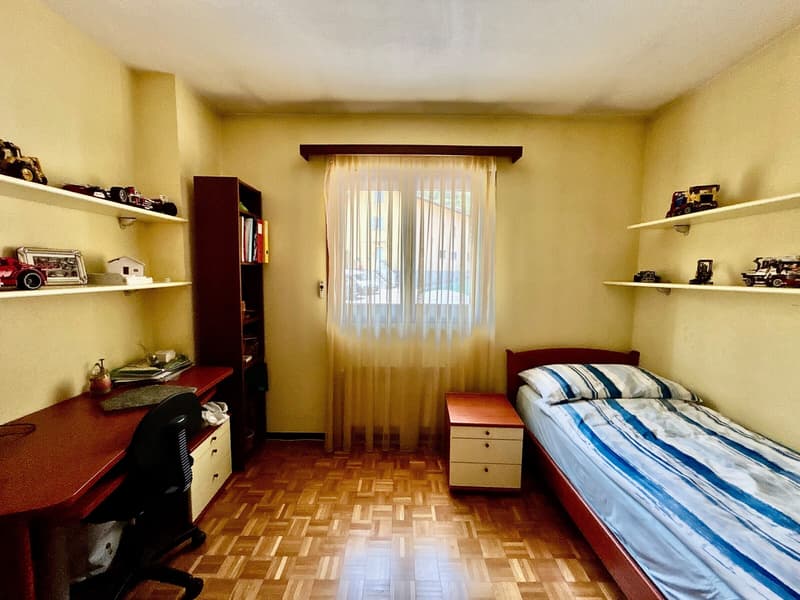 BELLISSIMA CASA DI 5.5 LOCALI CON GIARDINO A MEZZOVICO (7)