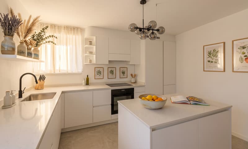 GRANDE CASA 7.5 LOCALI CON TERRAZZA E 2 POSTEGGI A LOPAGNO (2)