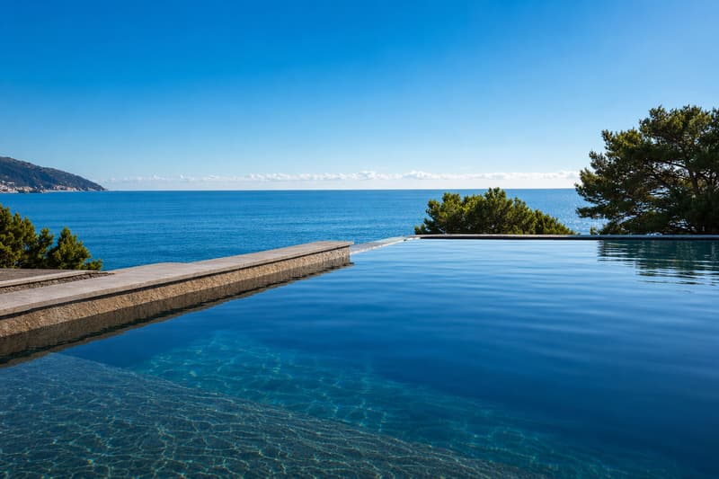 VILLA DI LUSSO CON PISCINA INFINITY VISTA MARE IN LIGURIA (9)