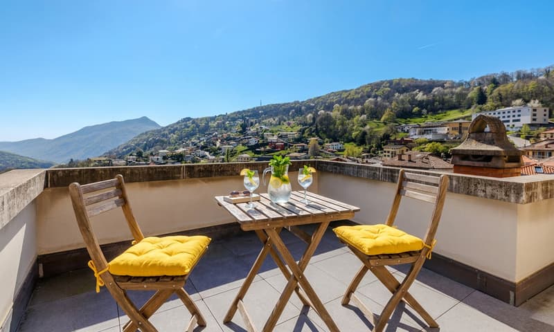 DIMORA STORICA DI 9 LOCALI CON TERRAZZA PANORAMICA AD AROGNO (3)