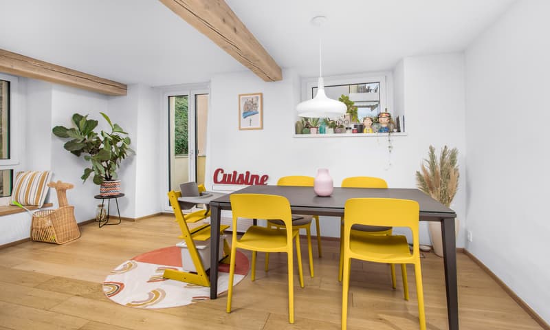 CARATTERISTICA CASA CONTIGUA COME NUOVA IN COLLINA D'ORO (4)