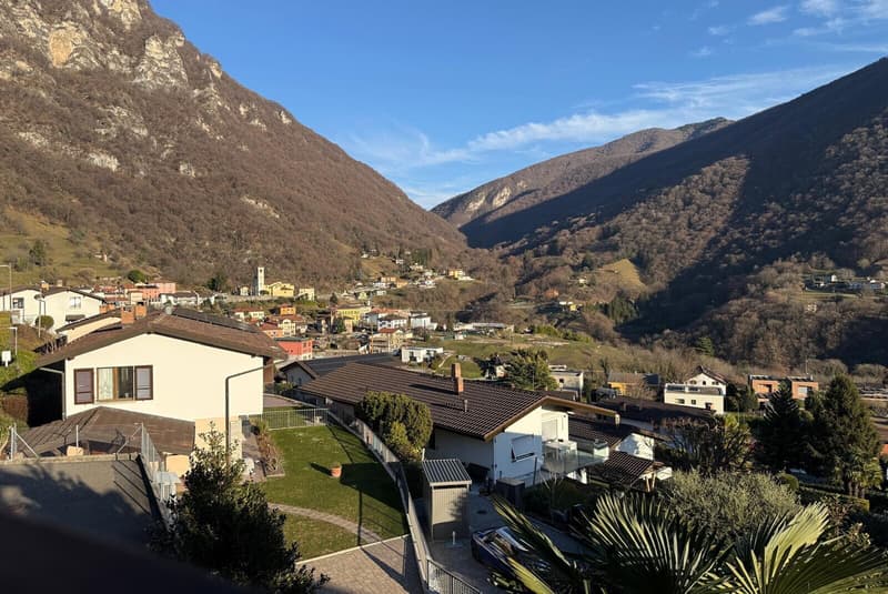 BELLA VILLETTA 4 LOCALI CON 2 TERRAZZE E GIARDINO AD AROGNO (10)