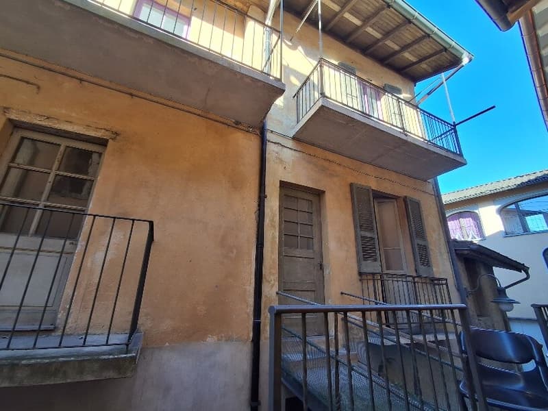 AFFARE - CASE RUSTICHE DA RISTRUTTURARE A PONTE TRESA (4)
