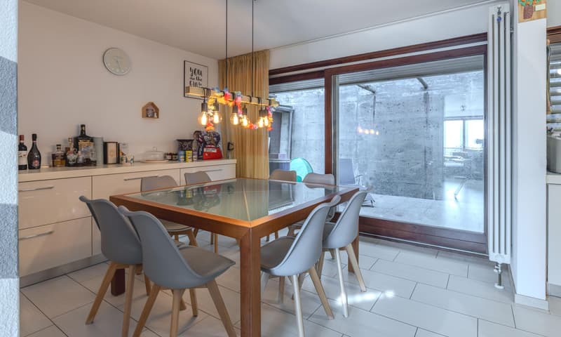 STUPENDA VILLA GEMELLA 5.5 CON VISTA LAGO PARZIALE AD AGNO (6)