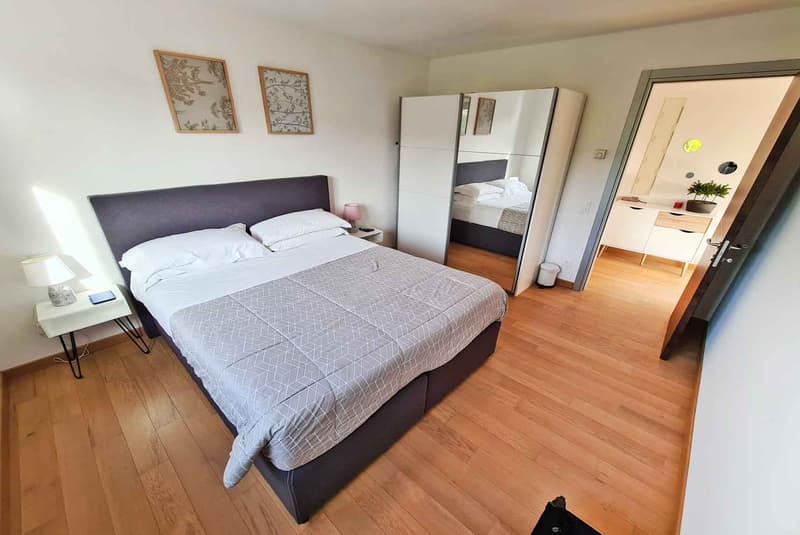 BELLISSIMO 2.5 LOCALI IN ZONA CENTRALE E SERVITA A MASSAGNO (6)