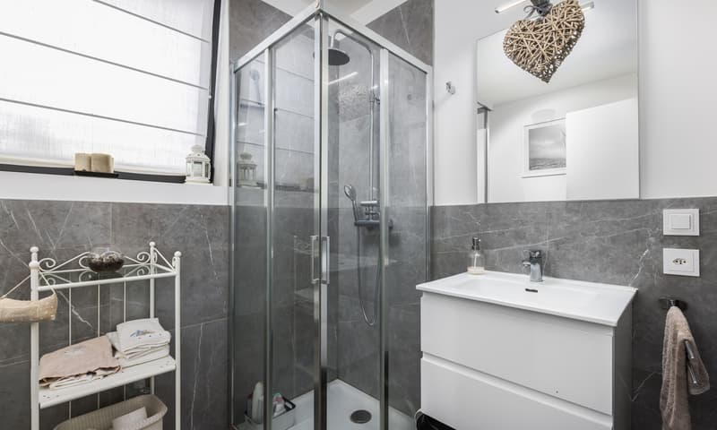 BELLISSIMO E MODERNO 2.5 CON GIARDINO PRIVATO A MASSAGNO (8)