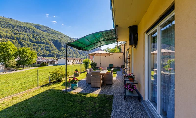 OCCASIONE - VILLA DI 5.5 LOCALI CON GIARDINO PRIVATO A BARBE (1)