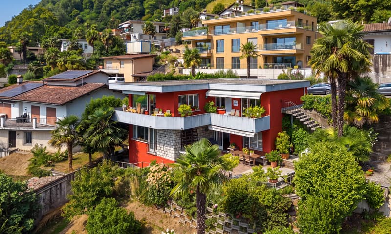 VILLA 6.5 LOCALI DA RINNOVARE VISTA LAGO MOZZAFIATO AD AGNO (9)