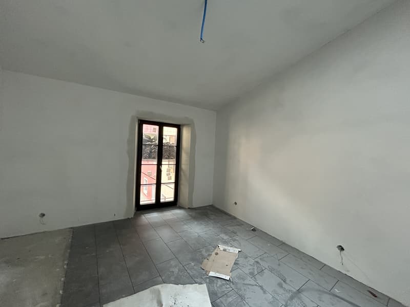 BELLISSIMO DUPLEX 3.5 LOCALI DI NUOVA COSTRUZIONE A BISSONE (2)