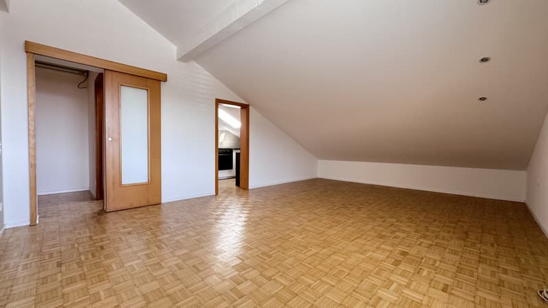 AFFITTASI ACCOGLIENTE 2.5 LOCALI ULTIMO PIANO A CANOBBIO (2)