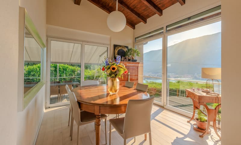 VILLA 5.5 LOCALI RINNOVATA CON VISTA LAGO APERTA A CAPOLAGO (4)