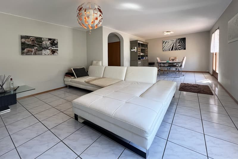 OCCASIONE-CASA 4.5 LOCALI CON GIARDINO E GROTTO A NOVAZZANO (3)