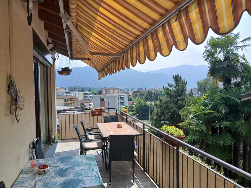 AMPIO 3.5 CON LOCALE HOBBY E GIARDINO PRIVATO A CASLANO (2)