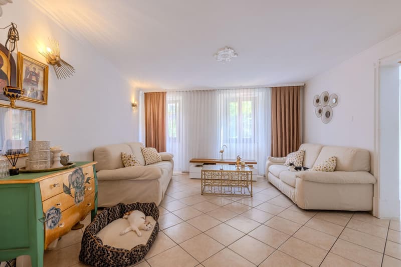 BELLISSIMA VILLETTA A SCHIERA DI 7.5 LOCALI NEL LOCARNESE (3)