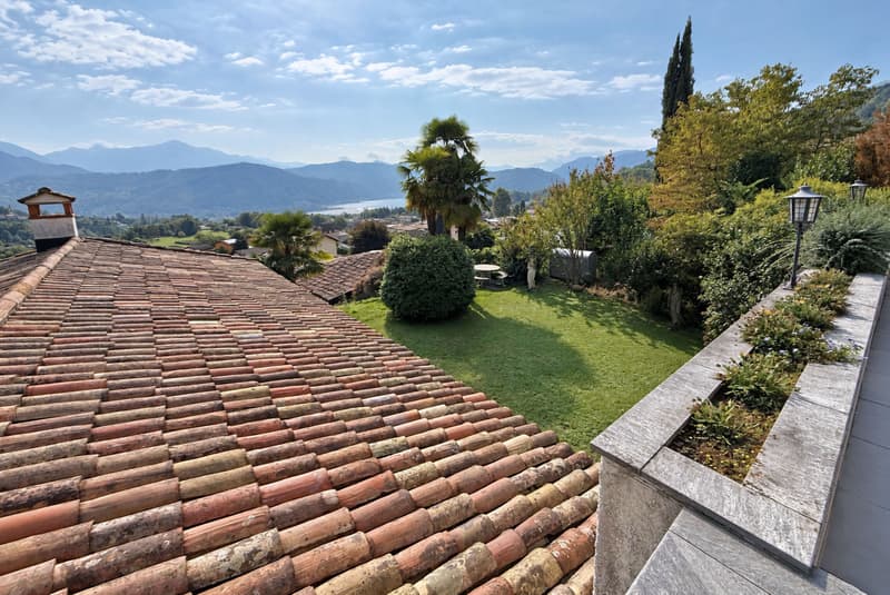 STUPENDA VILLA 5.5 CON VISTA LAGO E PISCINA INTERNA A PURA (7)