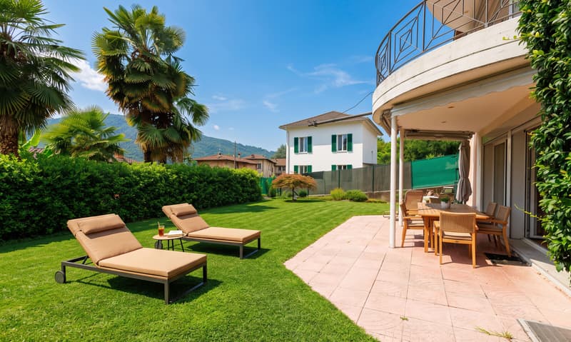 SPLENDIDA VILLA 7.5 LOCALI CON GIARDINO PRIVATO A MONTEGGIO (8)