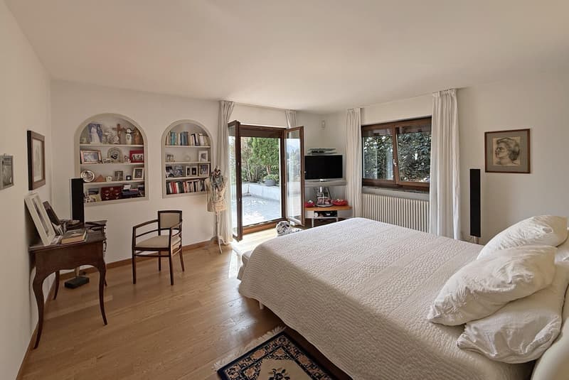 BELLA VILLA 5.5 LOCALI VISTA LAGO CON PISCINA INTERNA A PURA (7)